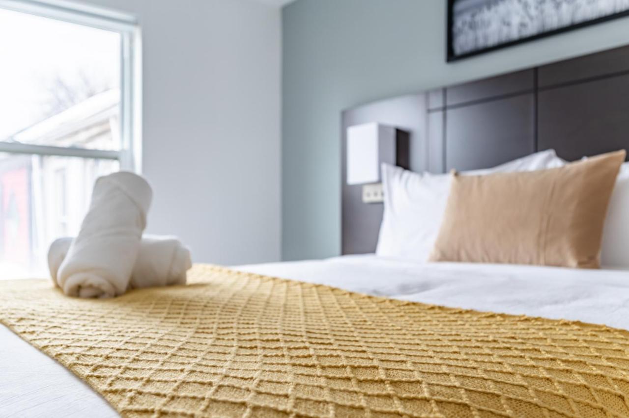 Kensington Market Apartments Toronto Bagian luar foto